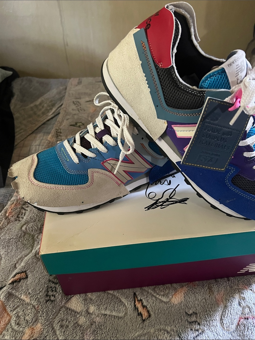 New Balance 547 Men's Multi-Color Retro Runner - Blue/Turquoise/Purple/Red/Cream